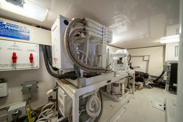 WHITE PEARL 52ft Viking Yacht For Sale