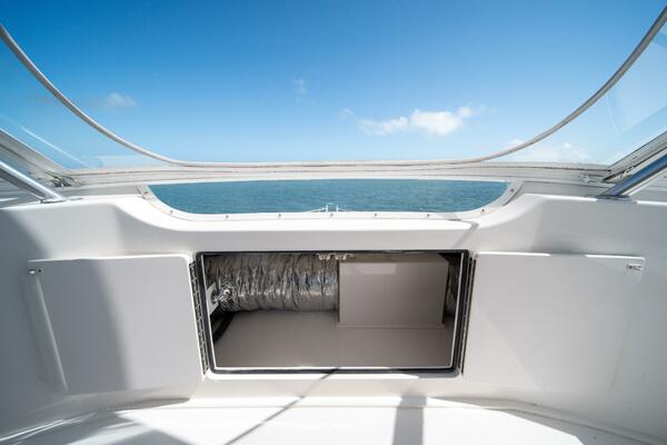 WHITE PEARL 52ft Viking Yacht For Sale