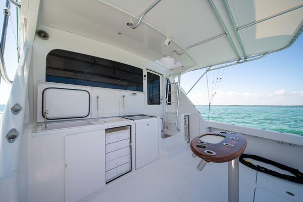 WHITE PEARL 52ft Viking Yacht For Sale