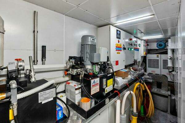 2023 Custom Line 108