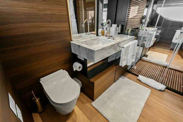 2023 Custom Line 108