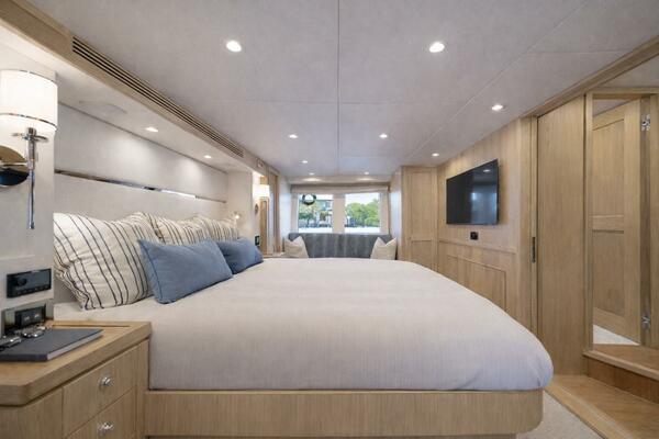 70ft Offshore Yachts Yacht For Sale