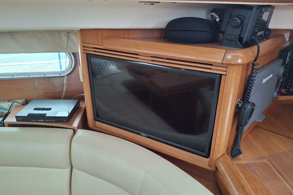 MAJESTIC 54ft Jeanneau Yacht For Sale