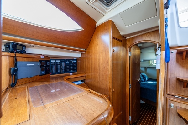 Jeanneau 54DS Yacht For Sale