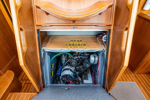 MAJESTIC 54ft Jeanneau Yacht For Sale