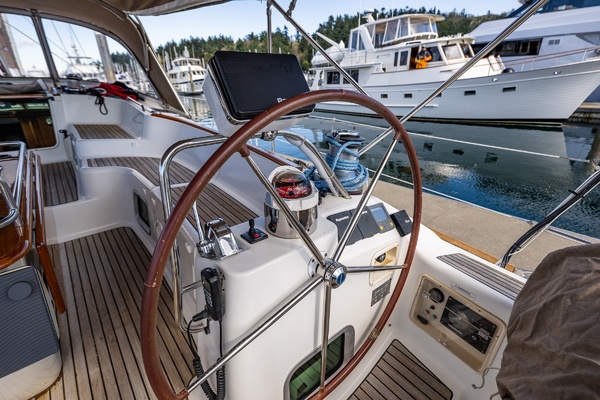 MAJESTIC 54ft Jeanneau Yacht For Sale