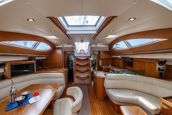 MAJESTIC 54ft Jeanneau Yacht For Sale