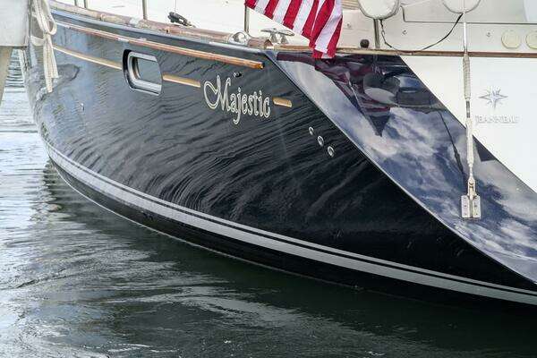 Photo of the 2009 Jeanneau 54DS "MAJESTIC"