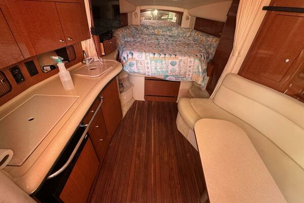 35ft Sea Ray Yacht For Sale