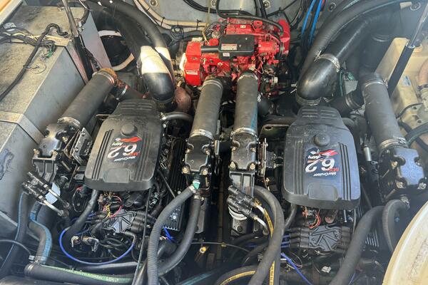 35ft Sea Ray Yacht For Sale