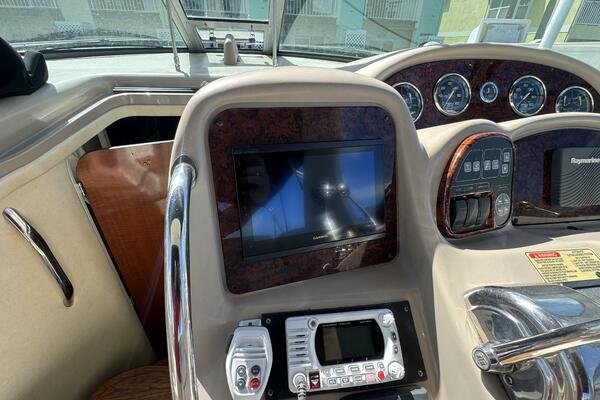 35ft Sea Ray Yacht For Sale