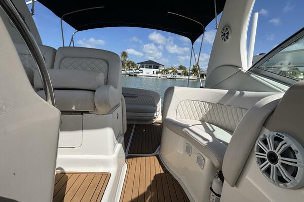 35ft Sea Ray Yacht For Sale