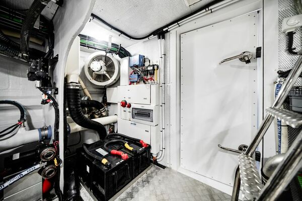 58ft Galeon Yacht For Sale