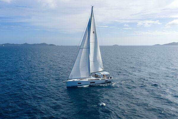 Beneteau Oceanis Yacht 54 Yacht For Sale