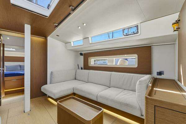 Beneteau Oceanis Yacht 54 Yacht For Sale