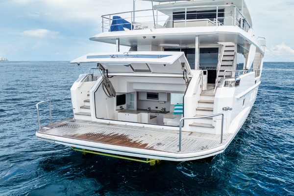 ONE MORE TIME 80ft Horizon Yacht For Sale