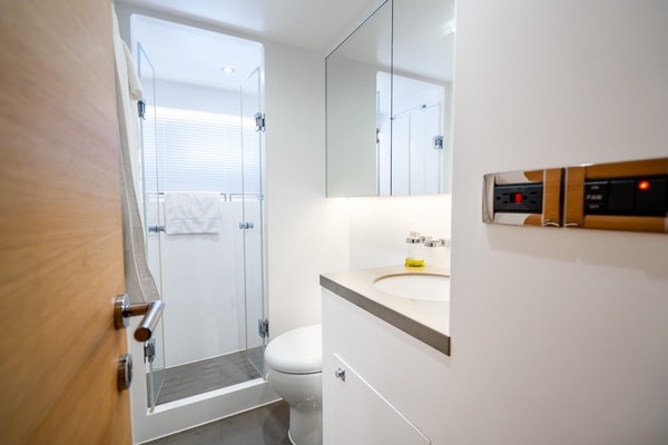 ONE MORE TIME 80ft Horizon Yacht For Sale