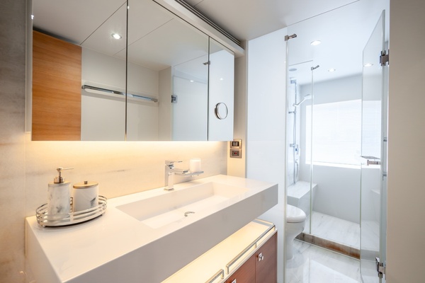 ONE MORE TIME 80ft Horizon Yacht For Sale