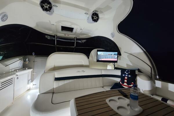 Freedom 41ft Sea Ray Yacht For Sale