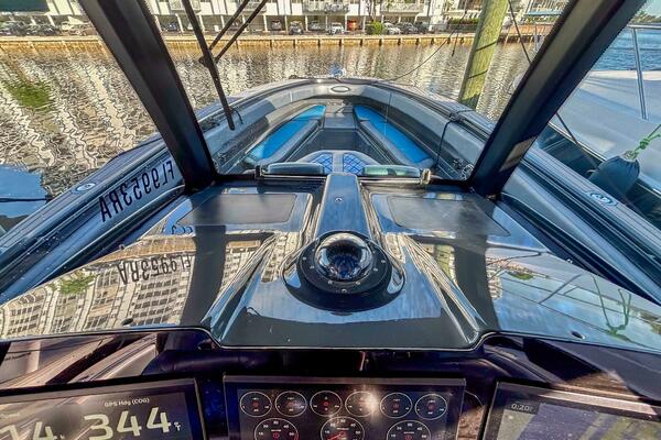 42ft Hydra Sports Yacht For Sale