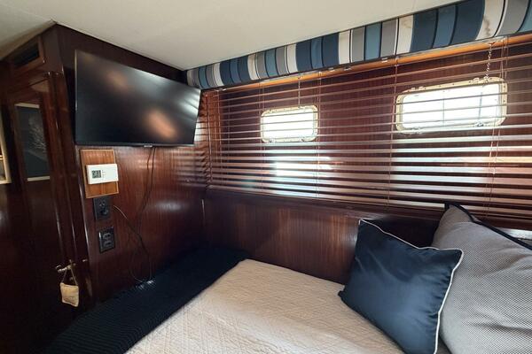 LADY RAE 58ft Hatteras Yacht For Sale