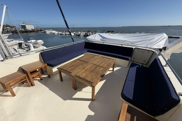 LADY RAE 58ft Hatteras Yacht For Sale