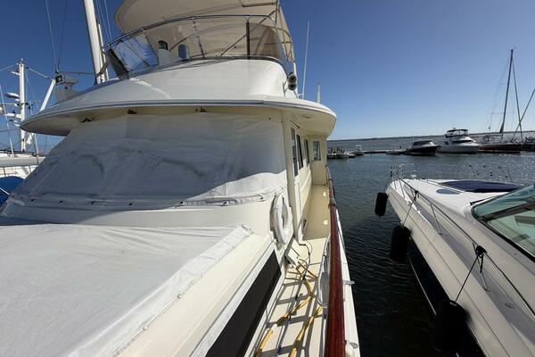 LADY RAE 58ft Hatteras Yacht For Sale