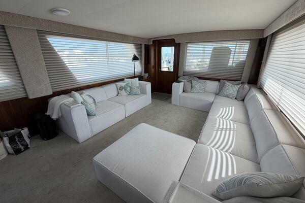 LADY RAE 58ft Hatteras Yacht For Sale