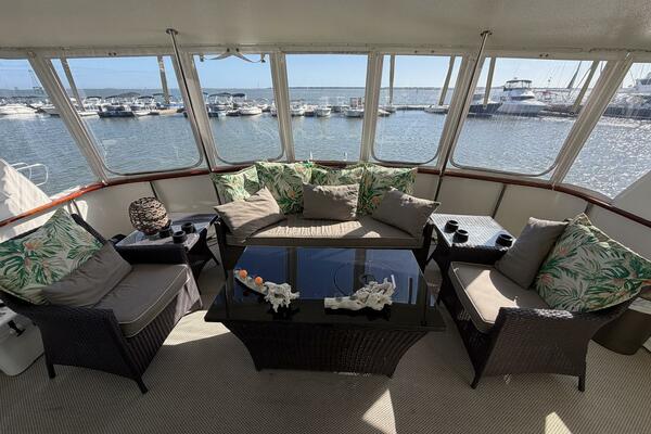 LADY RAE 58ft Hatteras Yacht For Sale