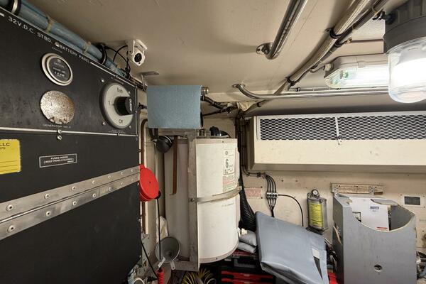 LADY RAE 58ft Hatteras Yacht For Sale