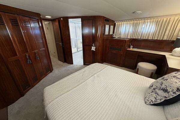 Hatteras Motor Yacht Yacht For Sale