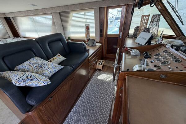 LADY RAE 58ft Hatteras Yacht For Sale