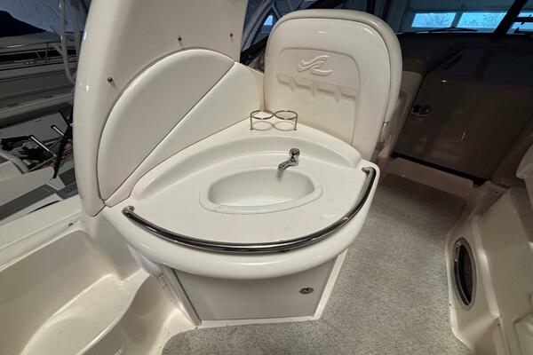 34ft Sea Ray Yacht For Sale