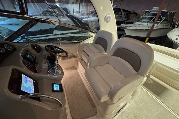 34ft Sea Ray Yacht For Sale