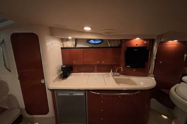 34ft Sea Ray Yacht For Sale