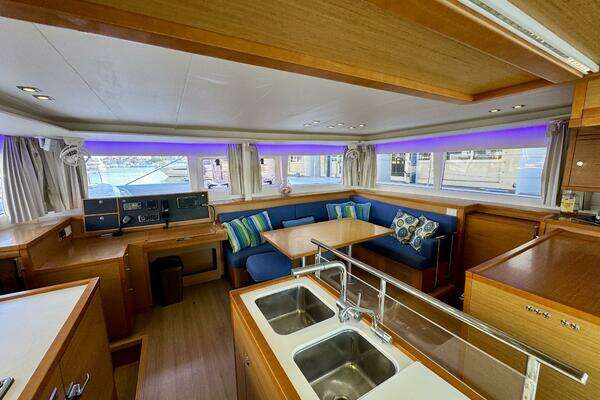 Lagoon 450 F Yacht For Sale