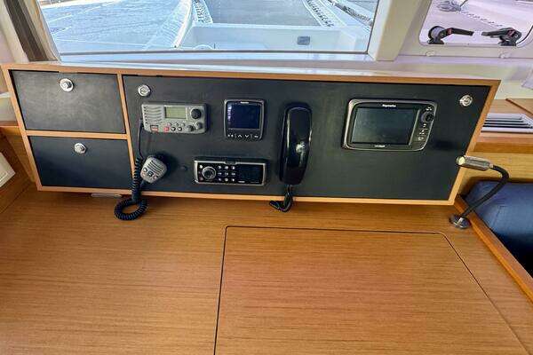 Lagoon 450 F Yacht For Sale