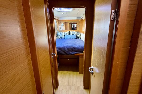 TOMCAT 45ft Lagoon Yacht For Sale