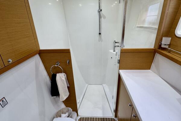 TOMCAT 45ft Lagoon Yacht For Sale