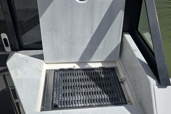 36ft Regal Yacht For Sale