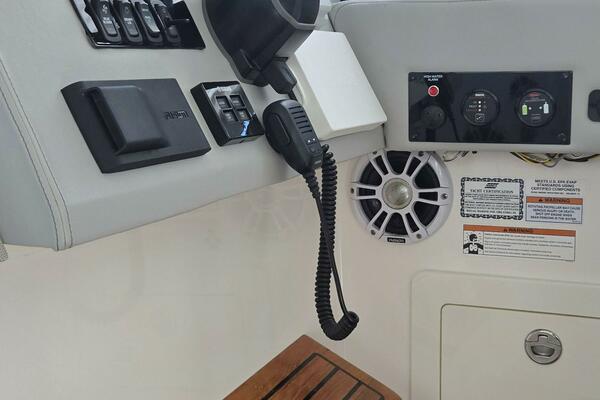 36ft Regal Yacht For Sale