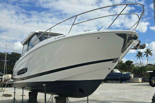 36-ft-Regal-2021-36 XO-Naples Florida United States yacht for sale