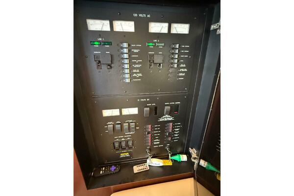 44ft Sea Ray Yacht For Sale