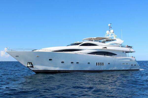 105-ft-Sunseeker-2002-Manhattan-OMG Miami Florida United States  yacht for sale