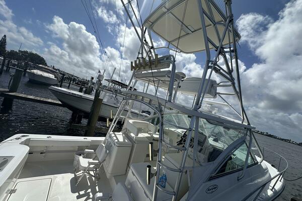 Tropical High 33ft Rampage Yacht For Sale