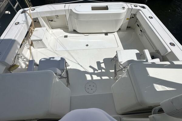 Tropical High 33ft Rampage Yacht For Sale