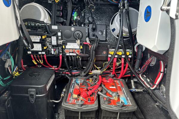 24ft Yellowfin Yacht For Sale