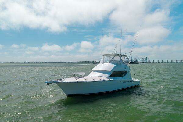 2002 Hatteras 50