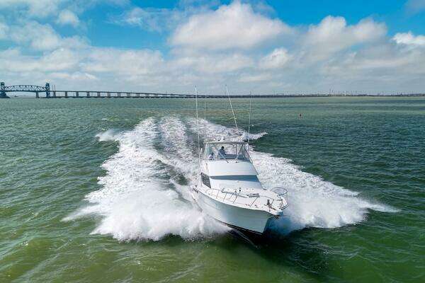 2002 Hatteras 50