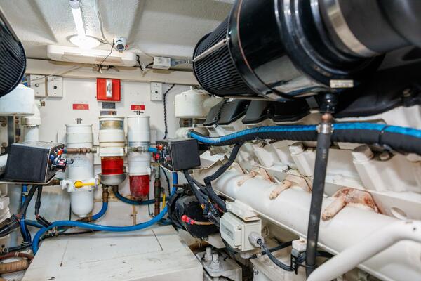 2002 Hatteras 50 Convertible 